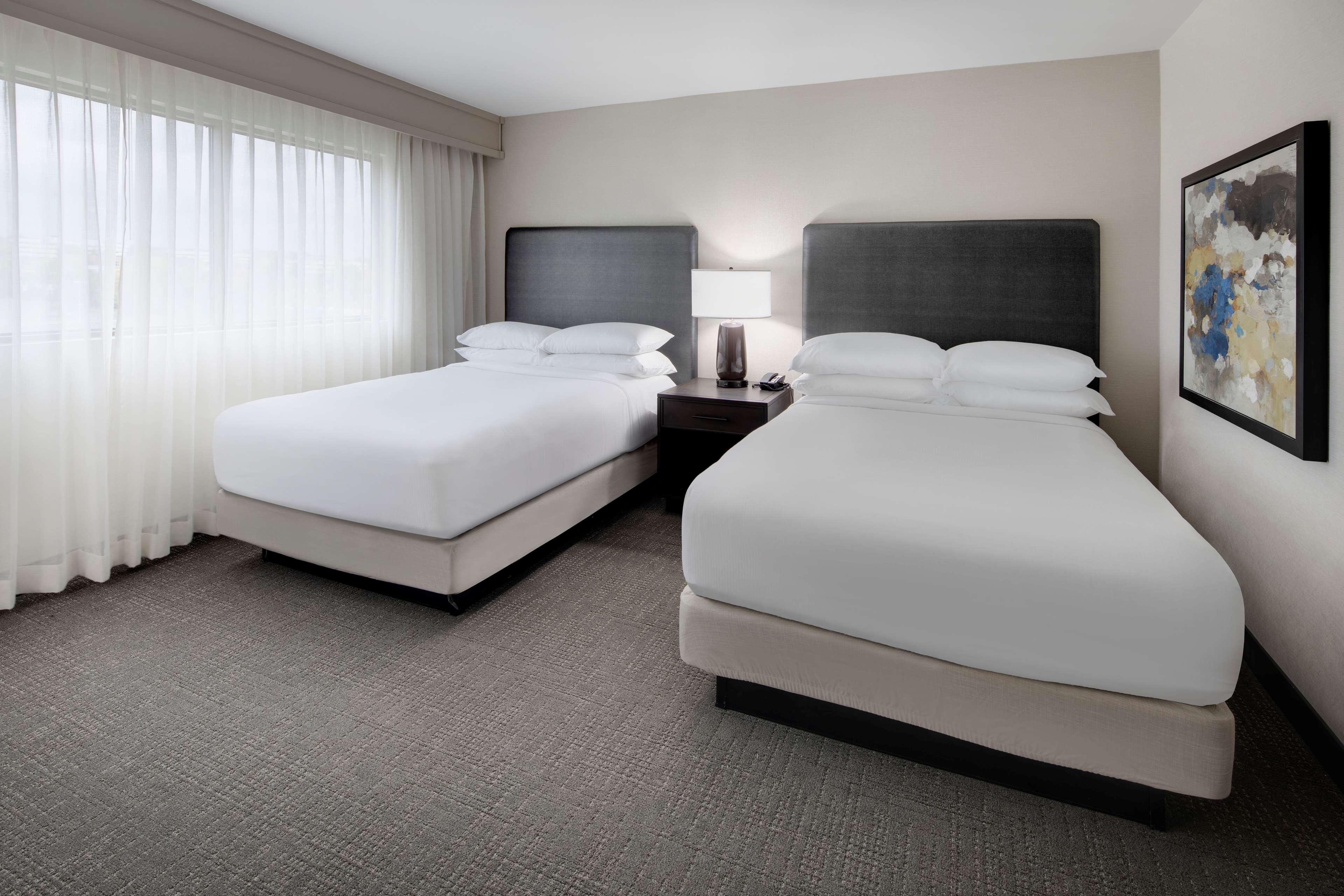 Embassy Suites By Hilton Detroit Troy Auburn Hills Buitenkant foto