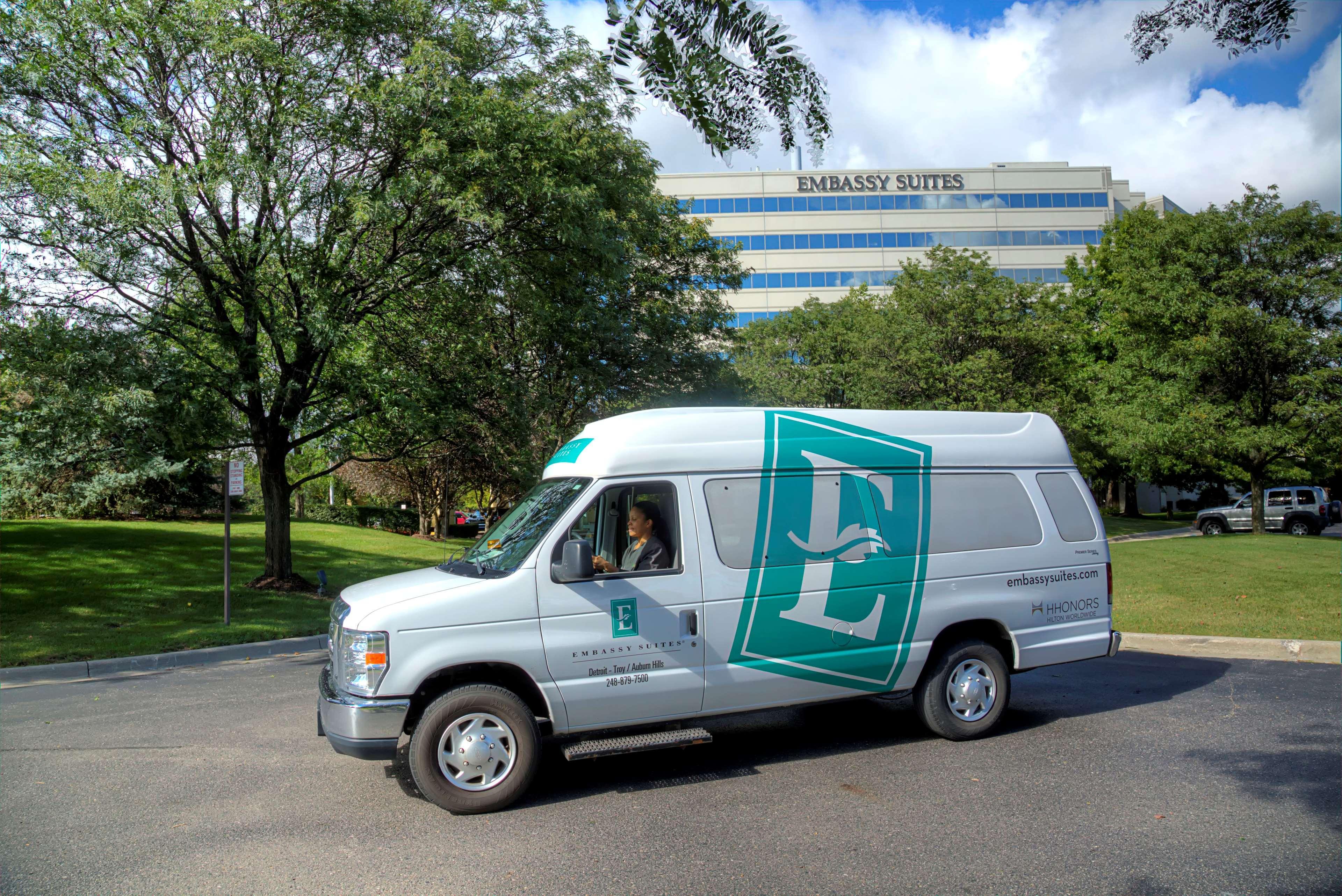 Embassy Suites By Hilton Detroit Troy Auburn Hills Buitenkant foto