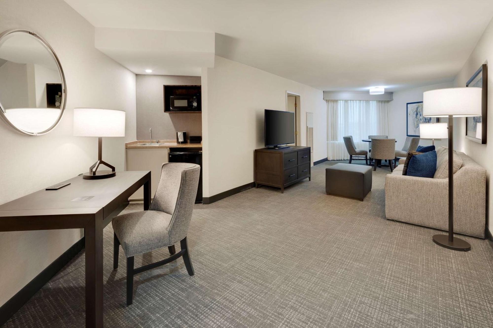 Embassy Suites By Hilton Detroit Troy Auburn Hills Buitenkant foto