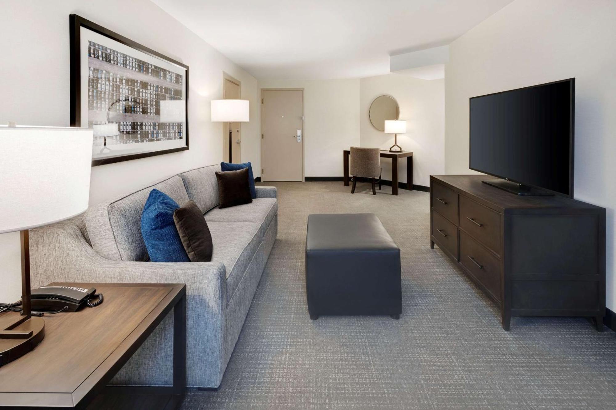 Embassy Suites By Hilton Detroit Troy Auburn Hills Buitenkant foto