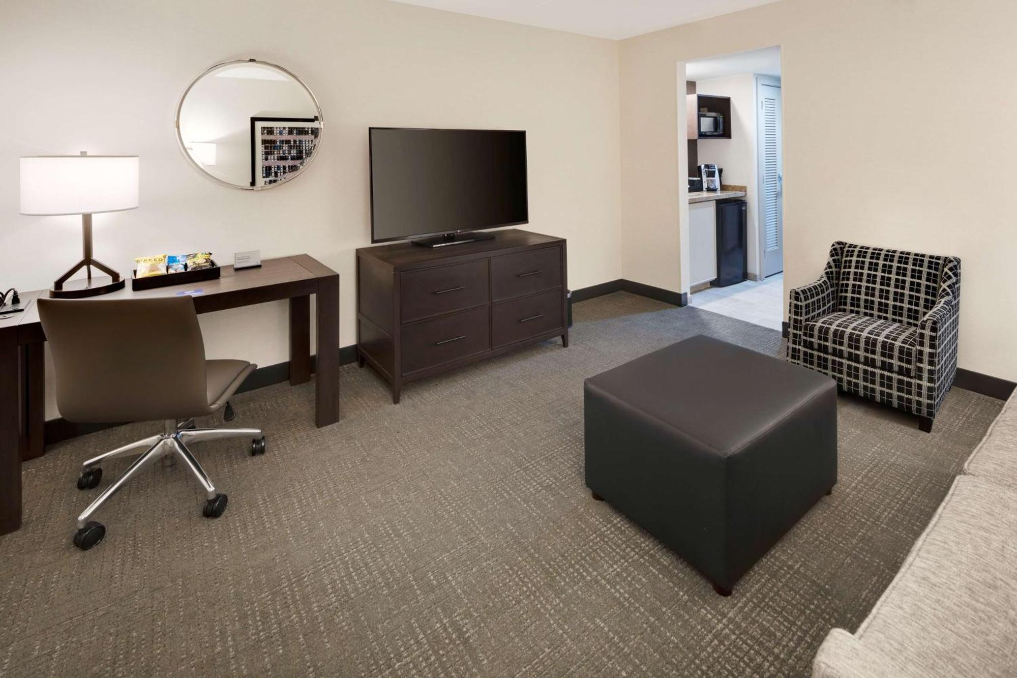 Embassy Suites By Hilton Detroit Troy Auburn Hills Buitenkant foto