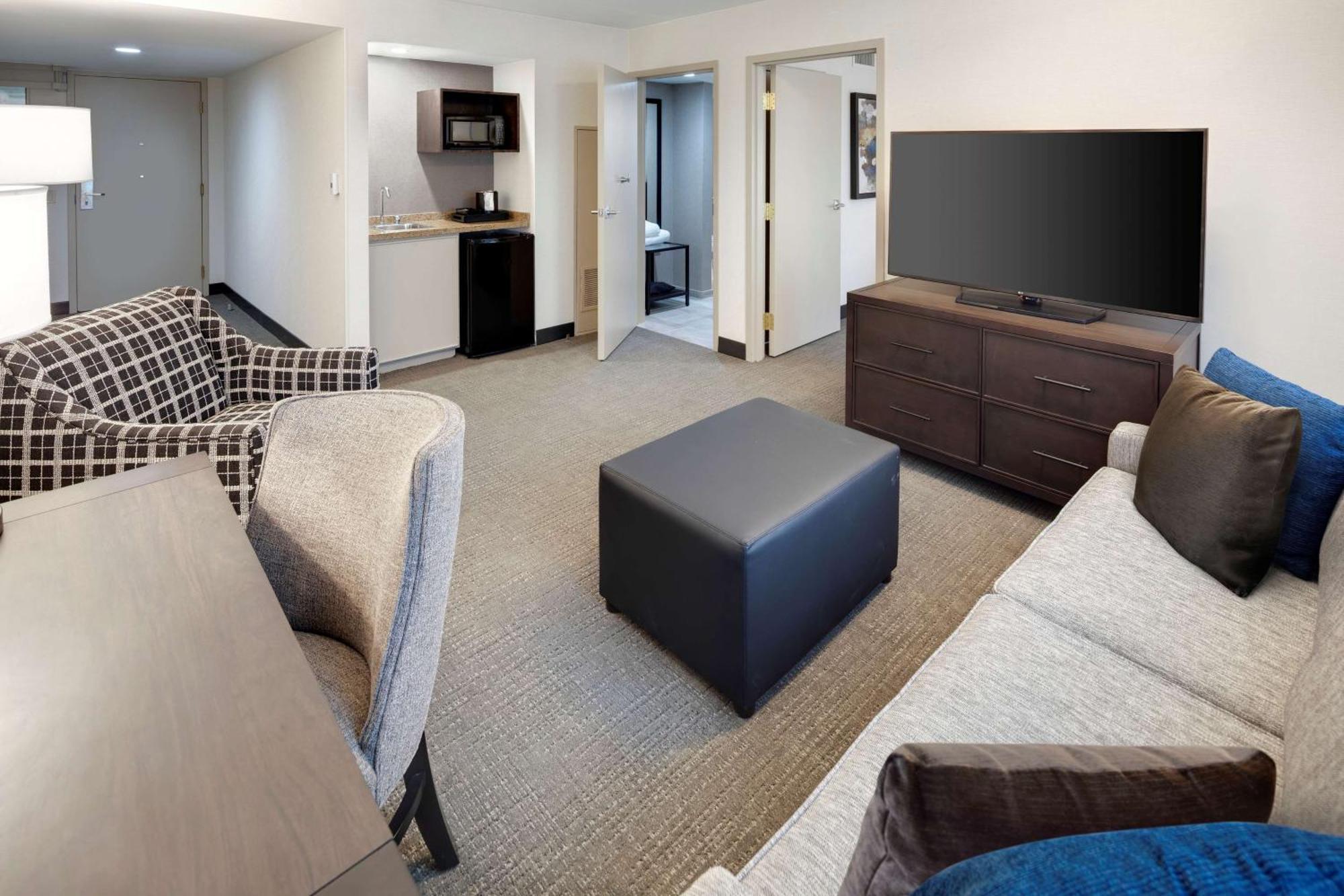 Embassy Suites By Hilton Detroit Troy Auburn Hills Buitenkant foto